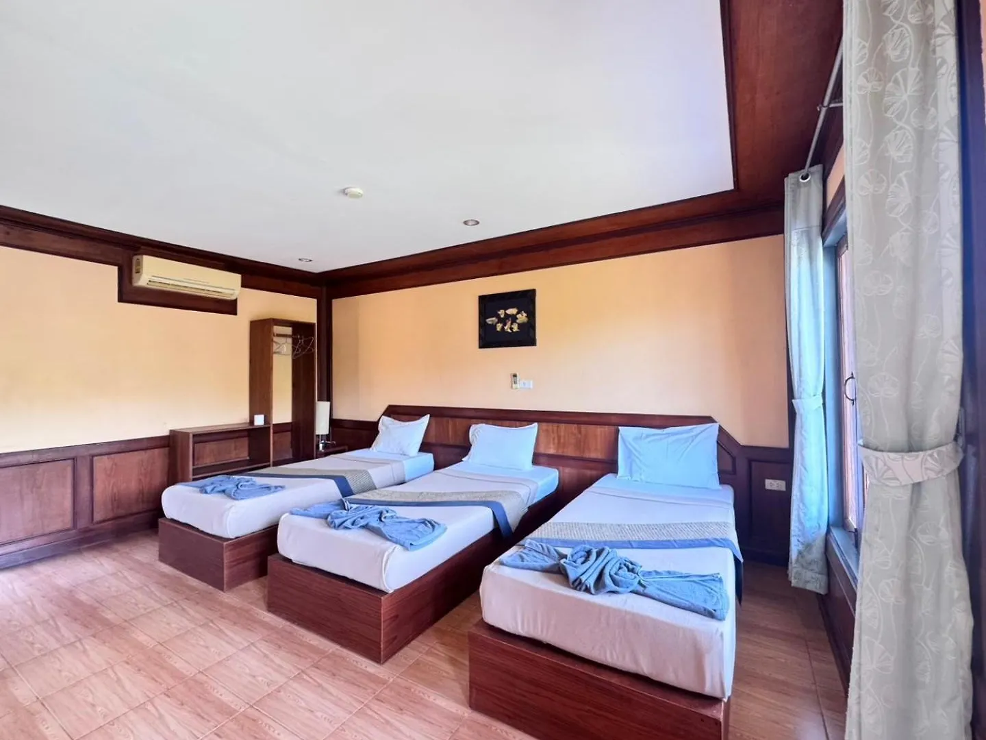 Hotel Phi Phi Treetop